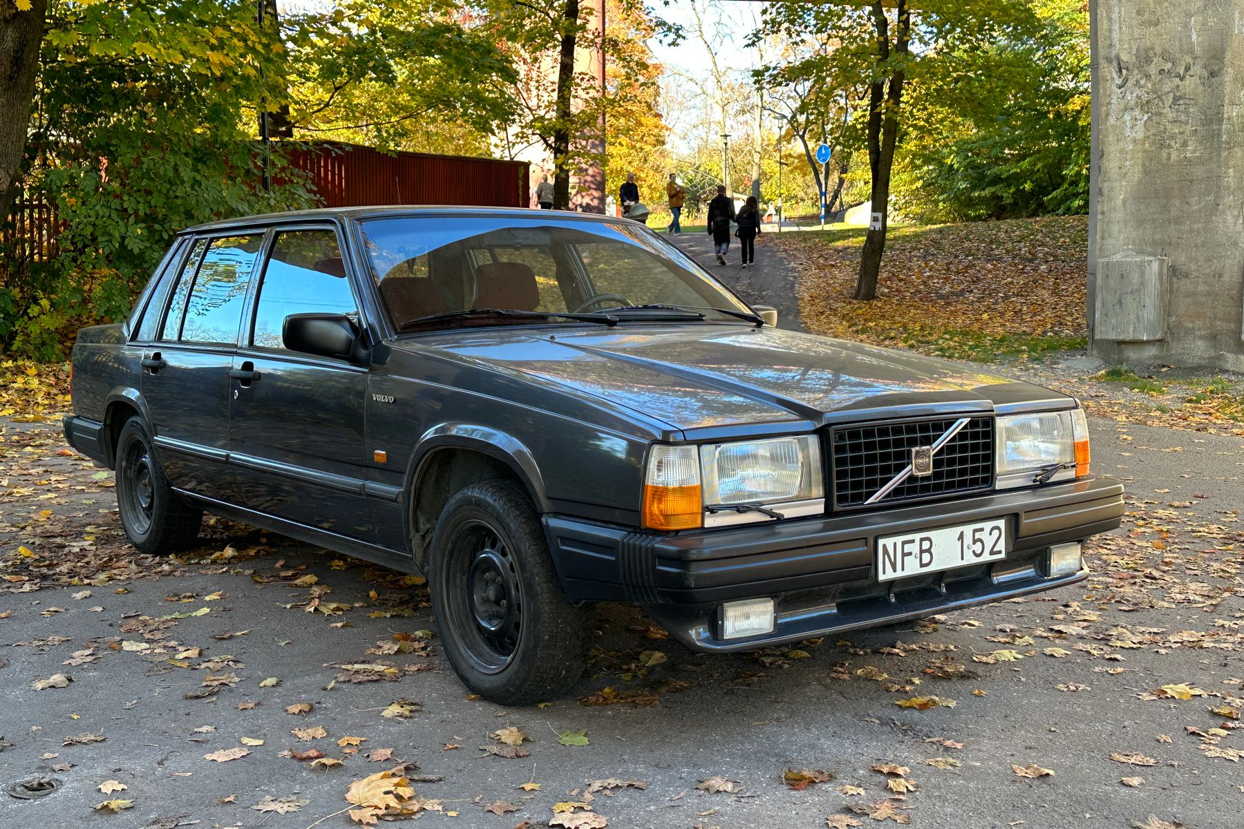 Volvo 744 GLT 2.3 — 1988 on Bilweb Auctions