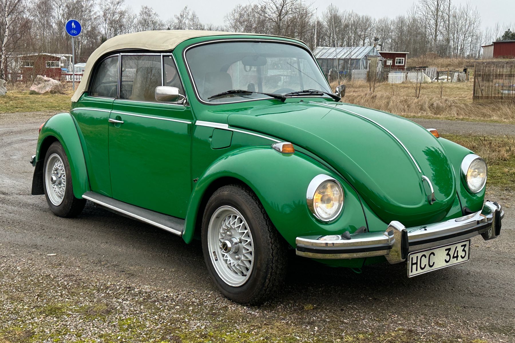 Volkswagen Typ1 Bubbla 1303 LS Cabriolet 1600 — 1974 on Bilweb Auctions