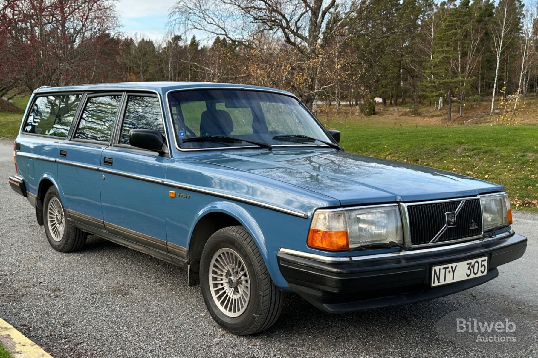 Volvo 245 GL B230F — 1988 på Bilweb Auctions