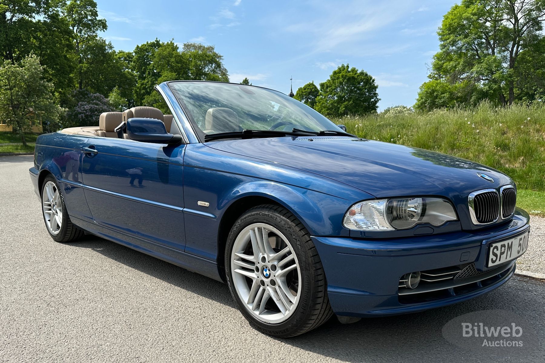 WCM BMW E46 Coupe/Cabrio Right Side Wing Mirror Glass – Blue, Heated, Clip-On