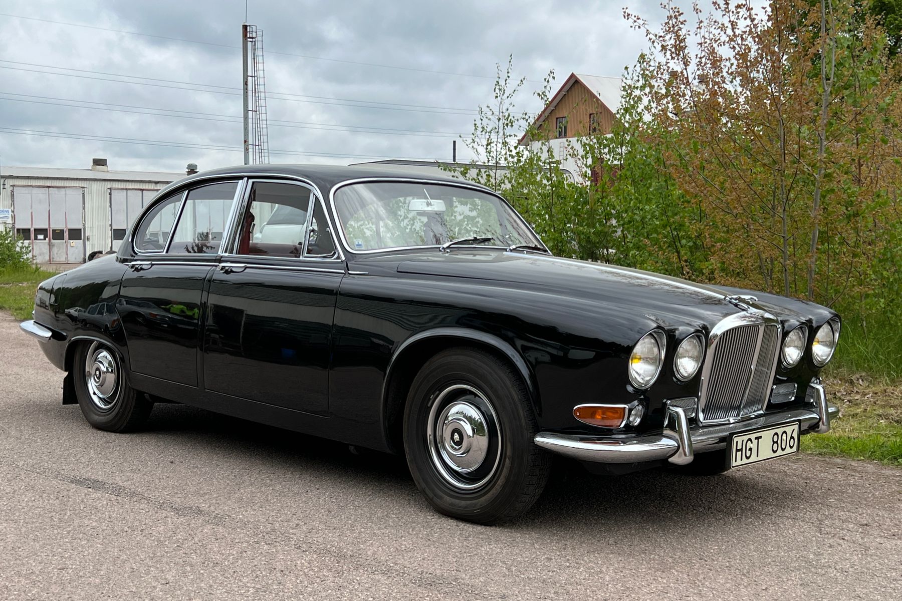 Jaguar 420 Saloon