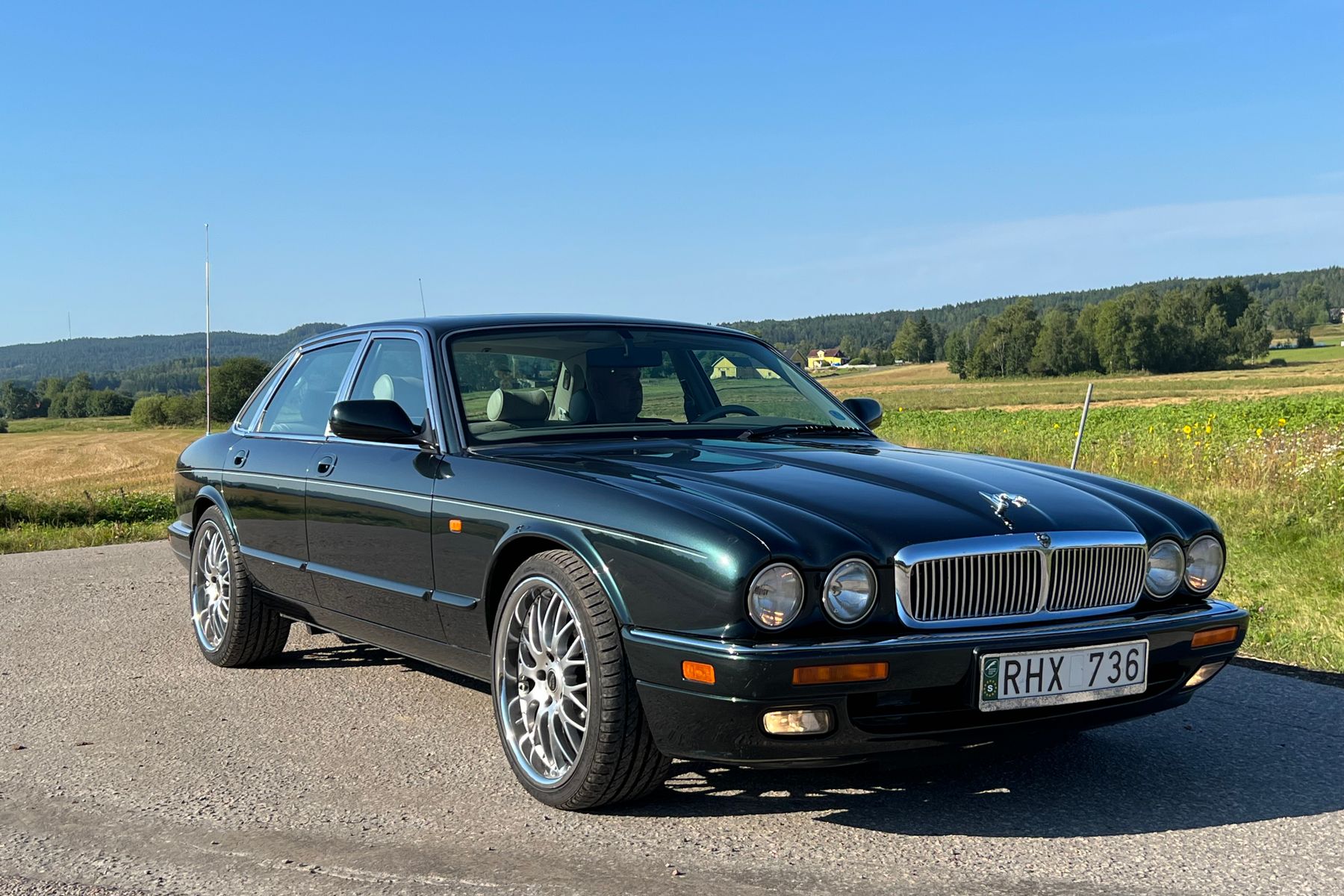 Elegantes Jaguar Xj 6 Bilder