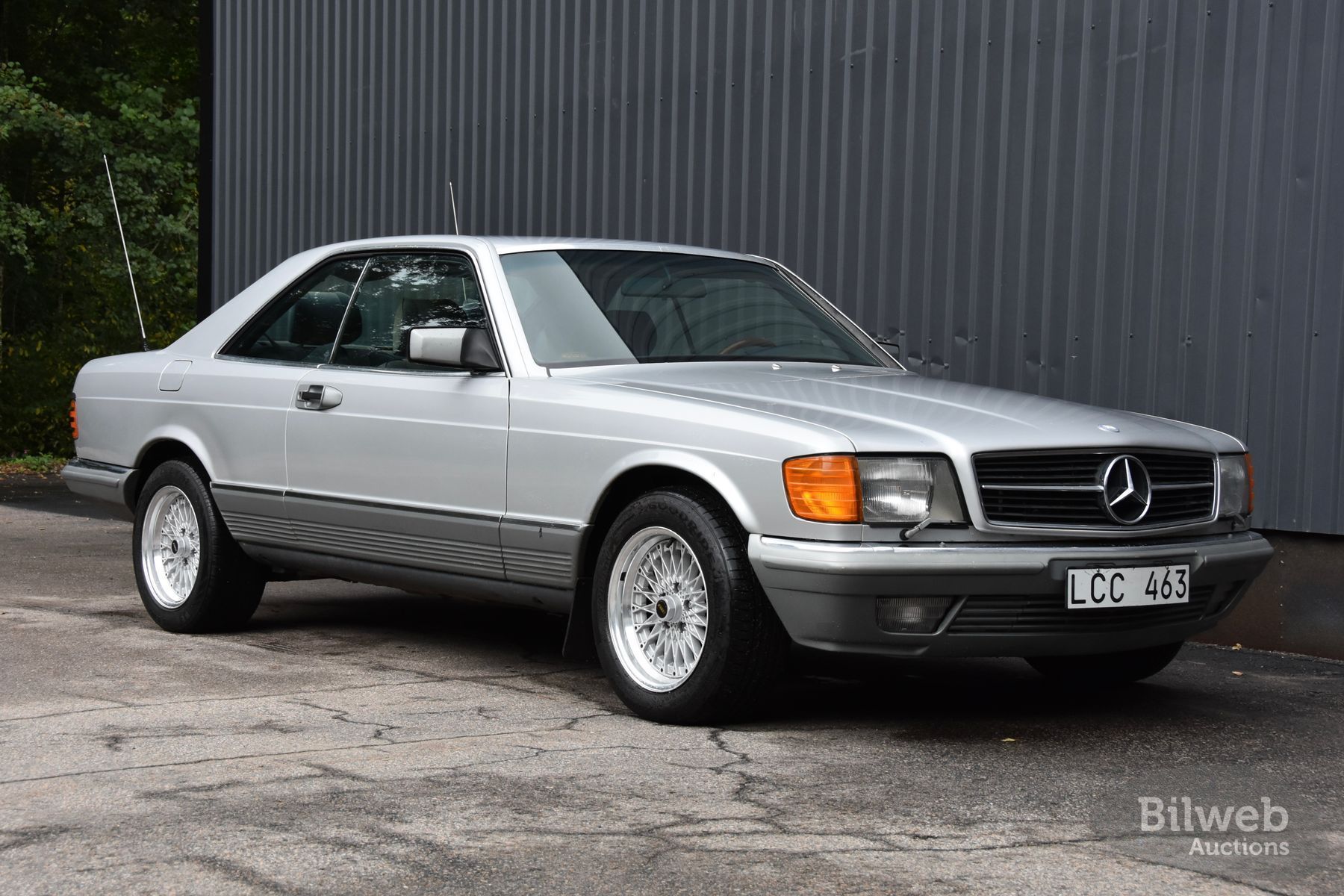 Mercedes-Benz 380 SEC V8 W126 — 1983