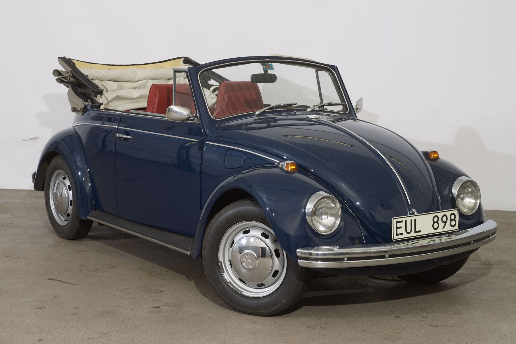 volkswagen-1500-cabriolet-1969-on-bilweb-auctions